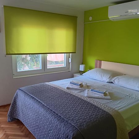 Apartman Tisno Eksteriør bilde