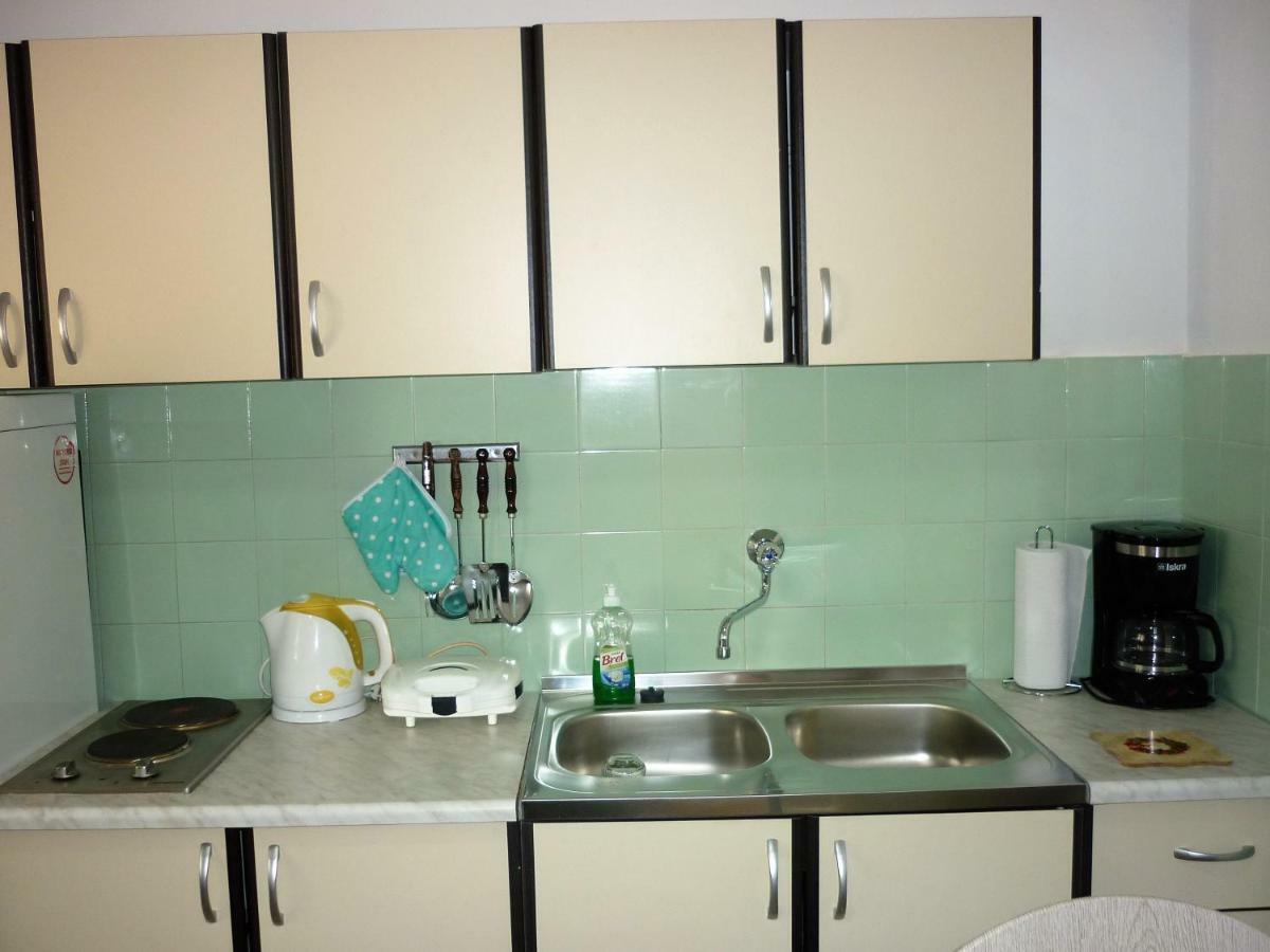 Apartman Tisno Eksteriør bilde
